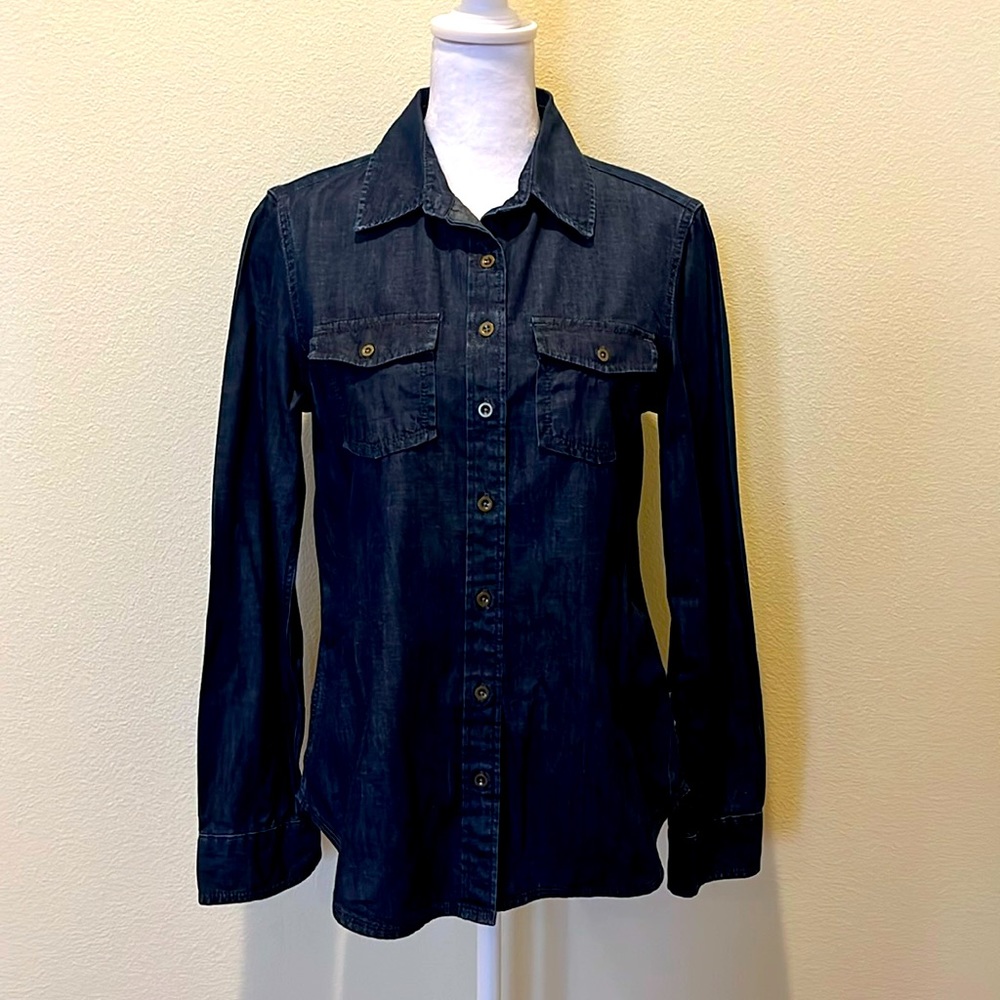 NWOT Banana Republic size small petite dark wash denim button up blouse